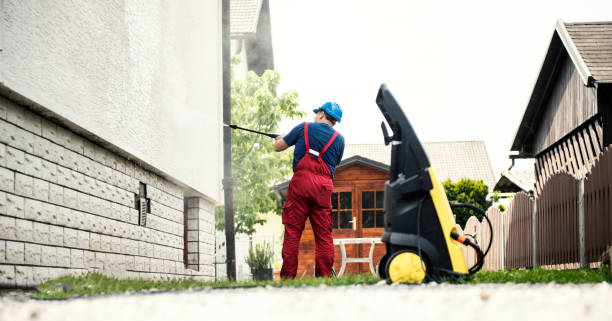 Best Gutter Cleaning and Brightening in Llender, CA